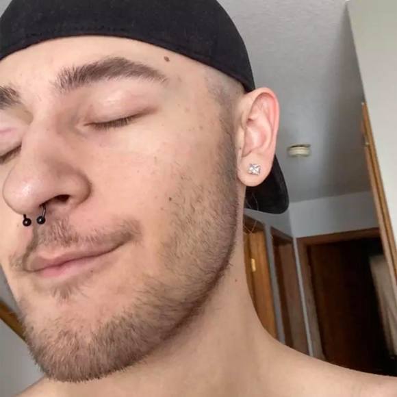 Meet your Posher, Jared - Picture 1 of 1